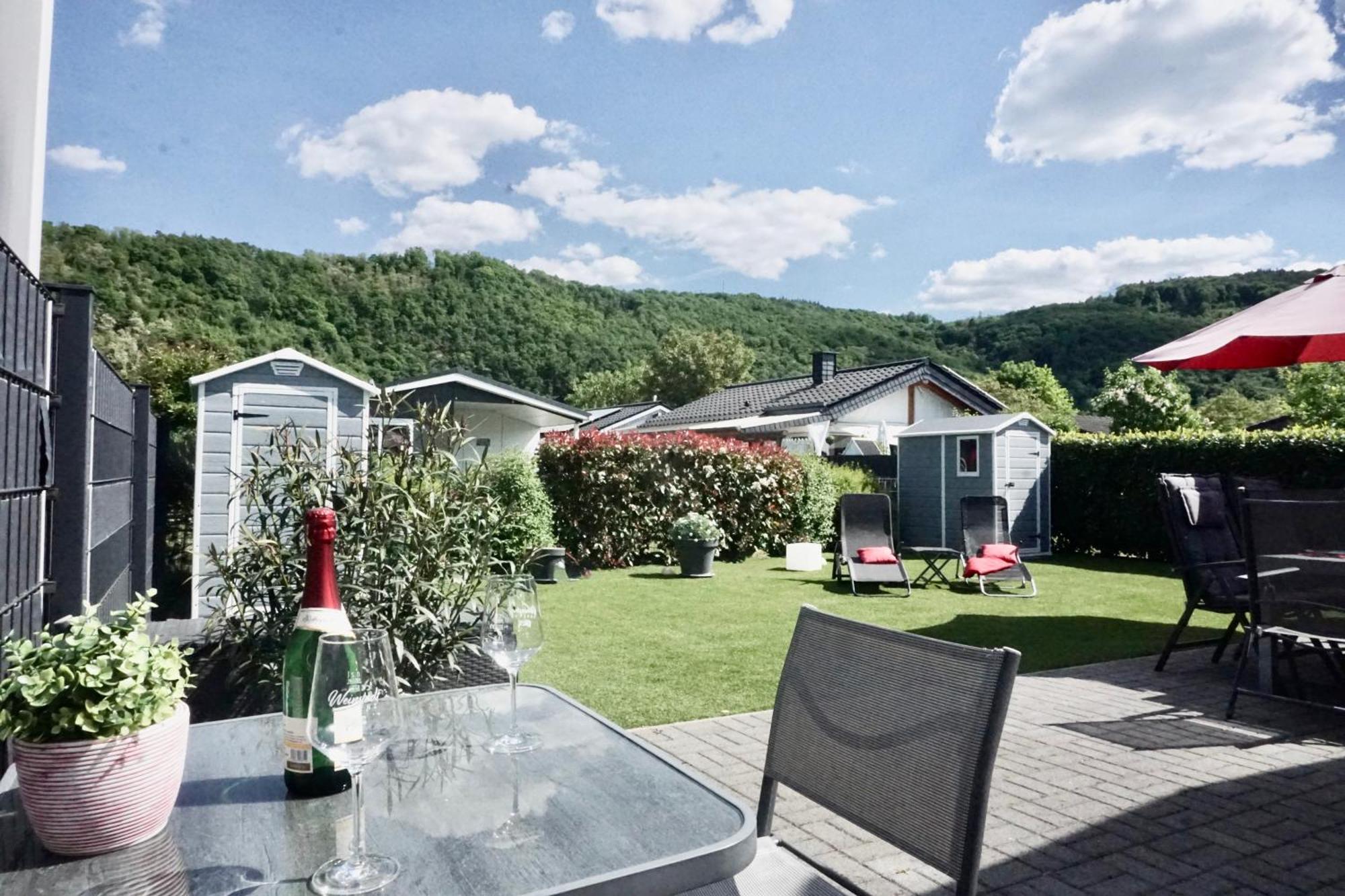 Ferienhaus Ufergeheimnis Am Guelser Moselbogen I 2 Sz I 5 Gaeste I Badebucht I Grill I Garten Koblenz (Rhineland-Palatinate) Exterior photo